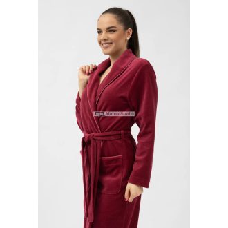   Belmanetti Niki elegáns, bársonyos női köntös sálgallérral burgundi vörös színben